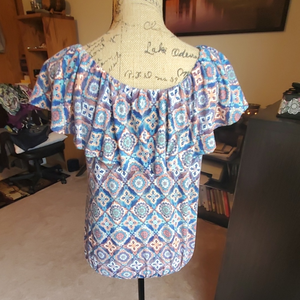 Self Esteem sleeveless flowy tank size Medium - Picture 4 of 8